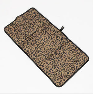 Freshly Picked | MAGNETIC CHANGING MAT